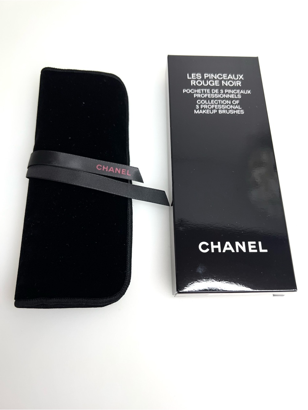 🌹Chanel Les Pinceaux Rouge Noir Makeup Brush Set (Limited Edition)🌹 - Picture 2 of 4